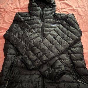Patagonia Black Down Puffer Jacket